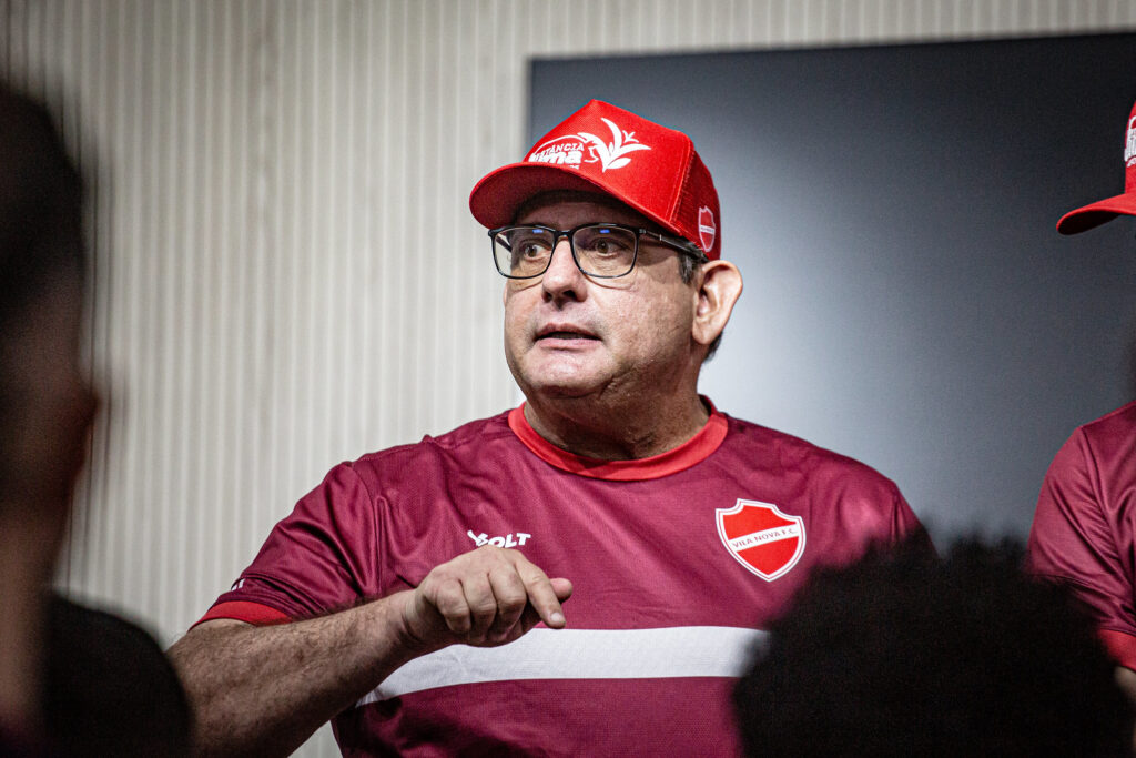 Novo técnico do Vila Nova, Guto Ferreira explica acerto e fala sobre reforços
