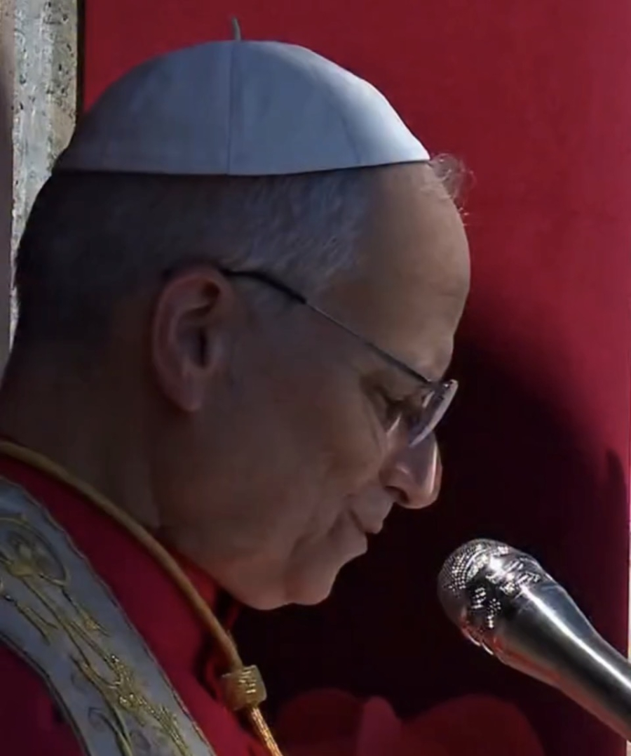 Em portugues, Papa Leao XIV deseia Feliz Páscoa a todos os fiéis