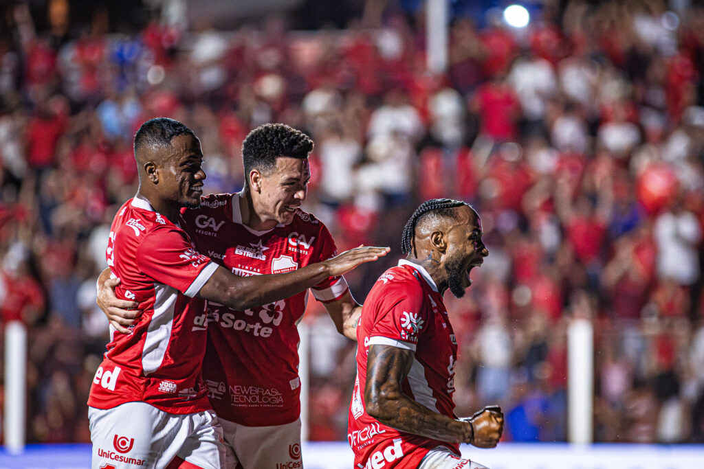 Vila Nova bate o Operário e conquista terceira vitória seguida na Série B