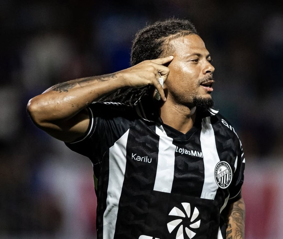 Confusão grande! Após vitória do Vila Nova, atacante do Operário-PR diz ter sofrido racismo