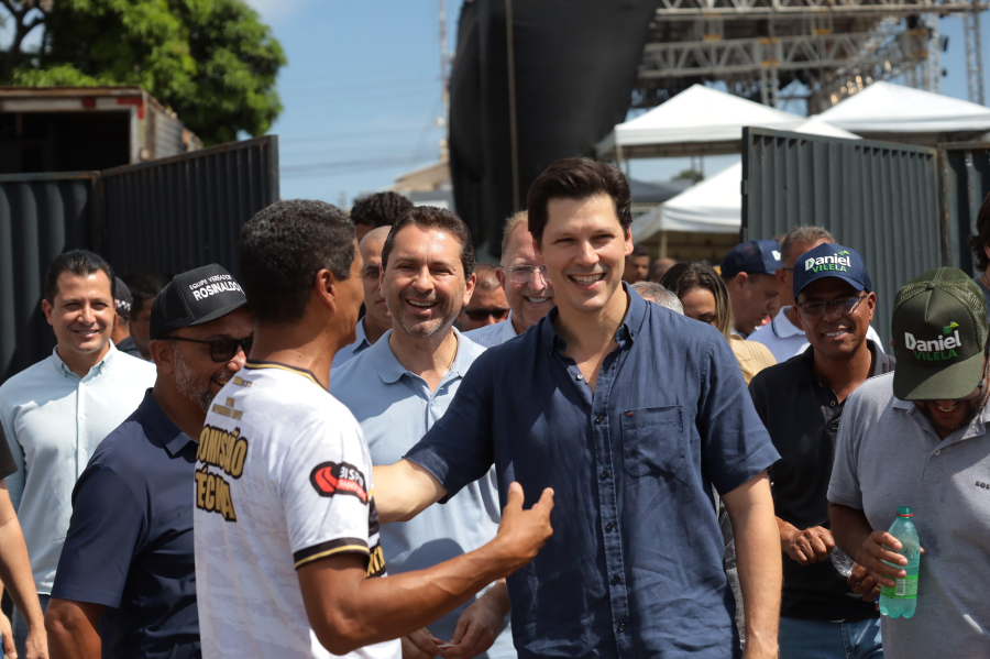     Prefeito e Governador participam dos 36 anos do Tiradentes