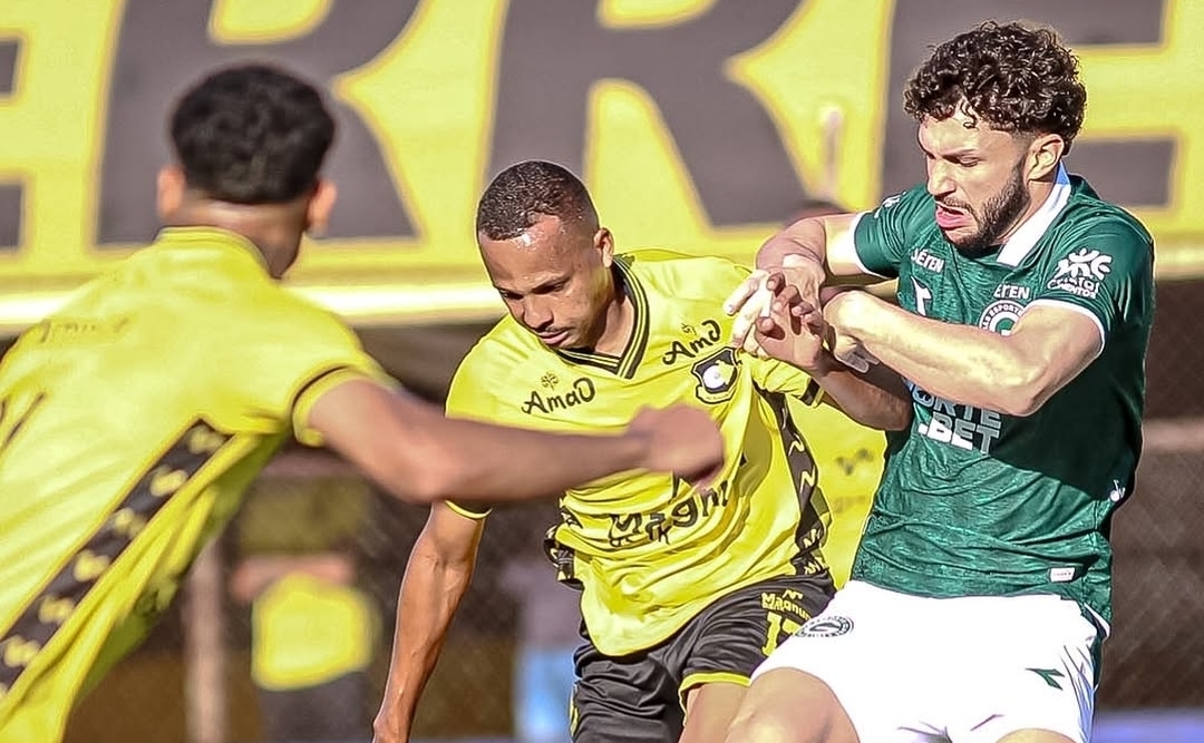 Fora de casa, Goiás perde para o São Bernardo e chega a terceira derrota seguida na Série B