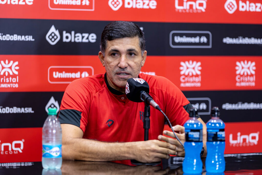 Após vitória do Atlético, Eduardo Souza lamenta vaias e cobra mais apoio da torcida