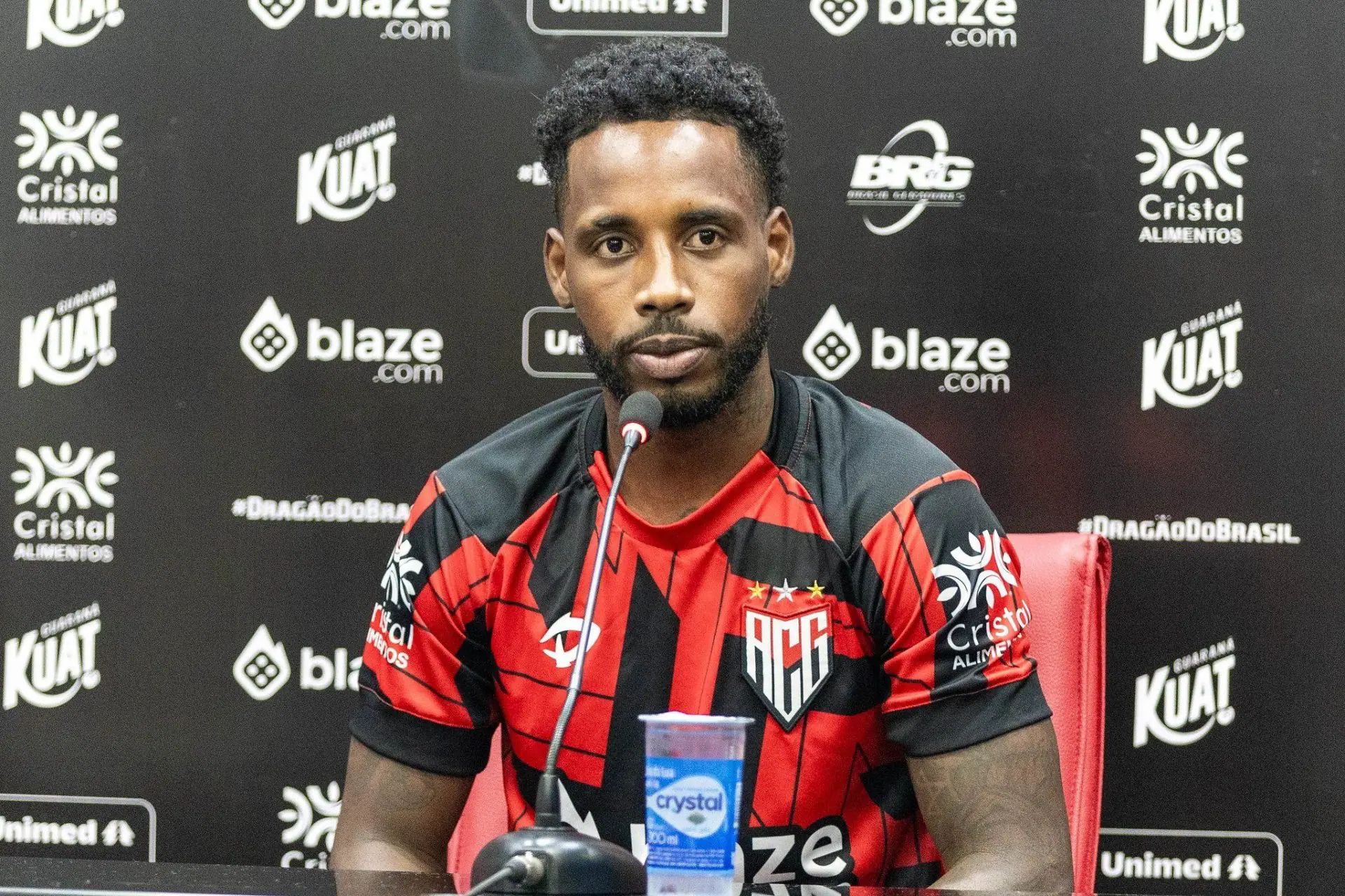 Atlético foca em corrigir erros defensivos e Romão destaca: “não ficamos felizes”