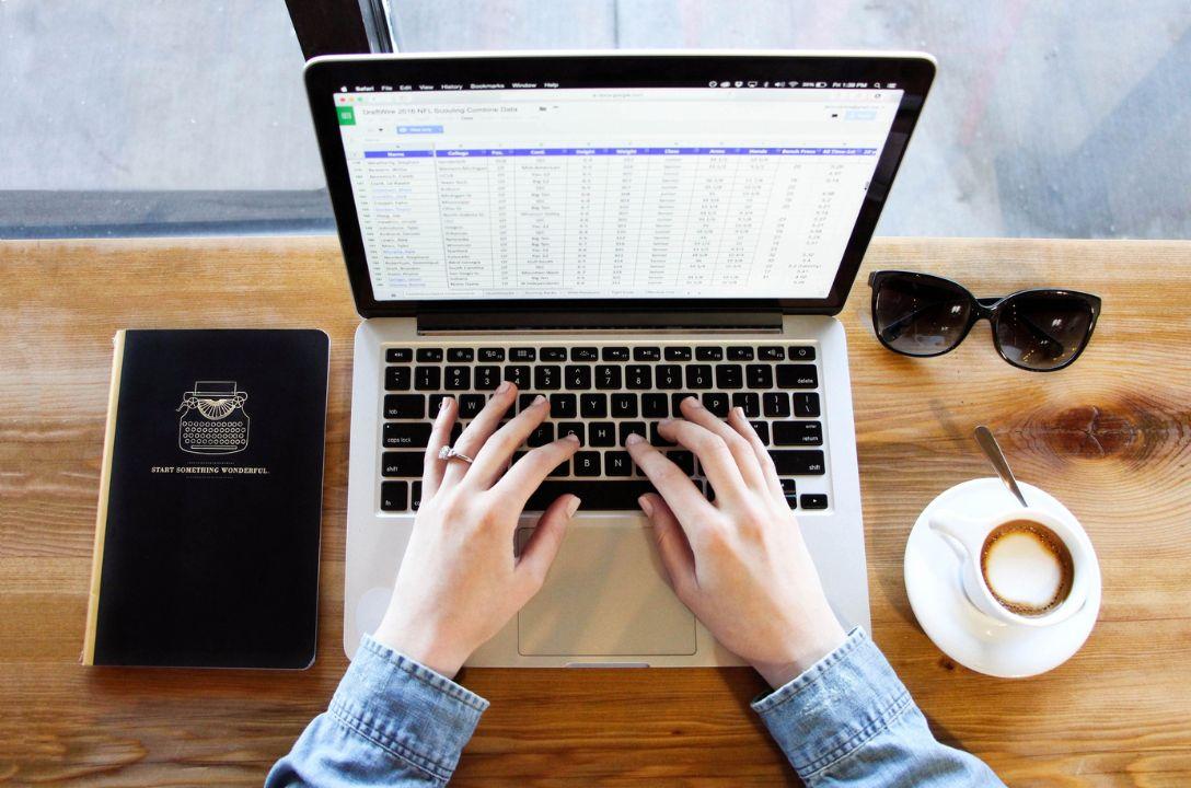 Notebook na tomada vicia? Qual a melhor forma de carregar?