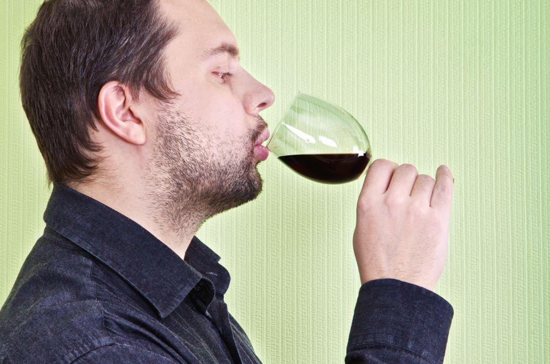 Dois dedinhos de vinho ajudam a prevenir câncer de próstata