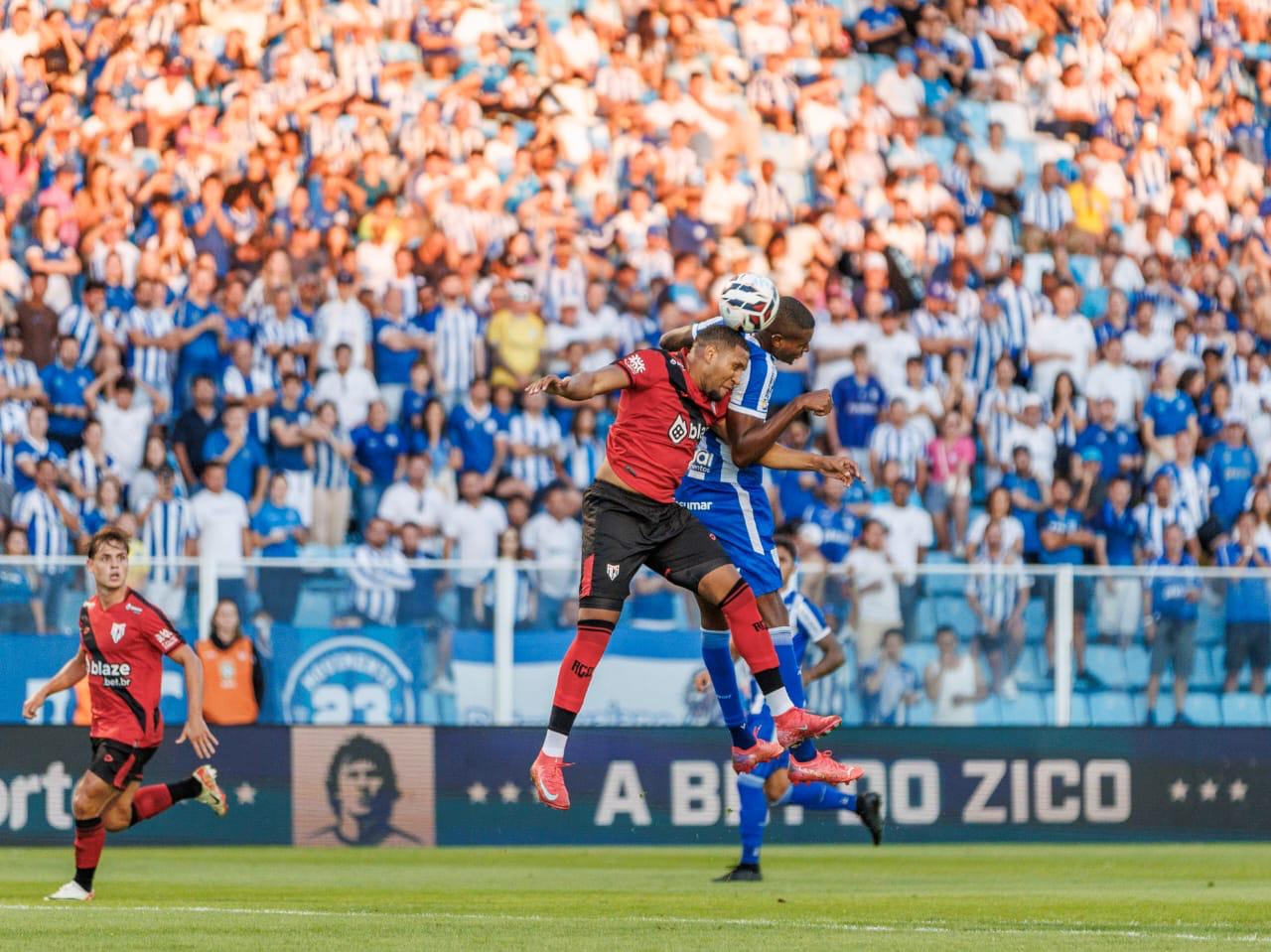Atlético segura Avaí e conquista empate fora de casa pela Série B