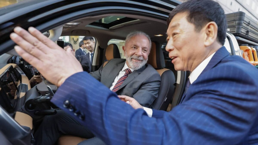 China anuncia investimento de R$ 27 bilhões no Brasil