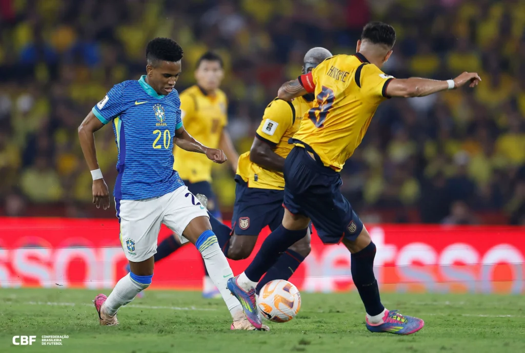 Brasil empata sem gols com Equador na estreia de Carlo Ancelotti