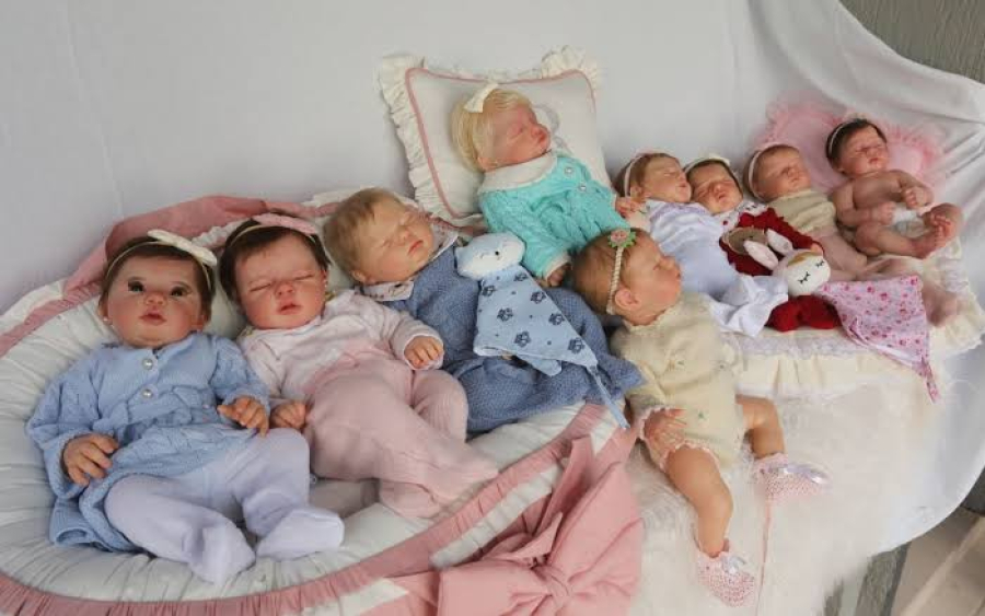 Homem agride bebê de quatro meses ao confundir com boneca reborn
