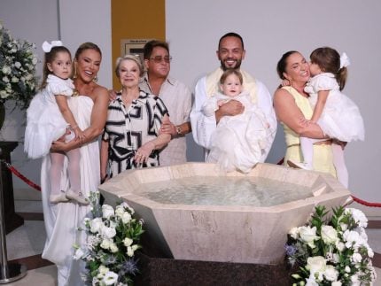 Momento de fé: confira os detalhes e registros do batizado de José Leonardo