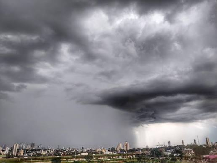 Cimehgo alerta para tempestades em 37 municípios de Goiás