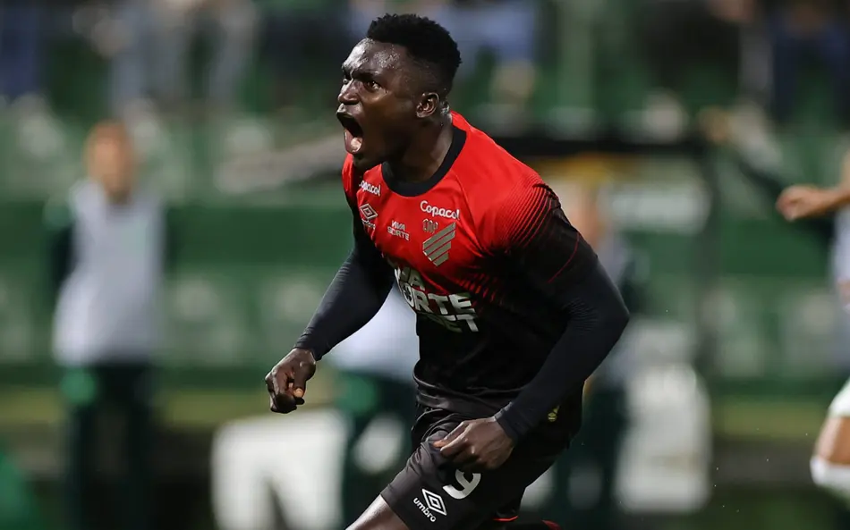 Diante do Vila Nova, Athletico não poderá contar com a maior contratação da sua história