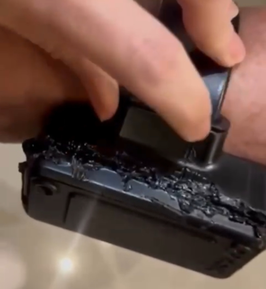 Bolsonaro admite uso de solda em tornozeleira