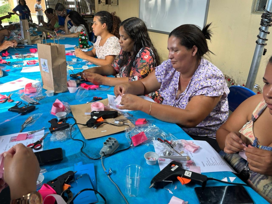 BRK oferece oficinas natalinas gratuitas para mulheres em Aparecida 