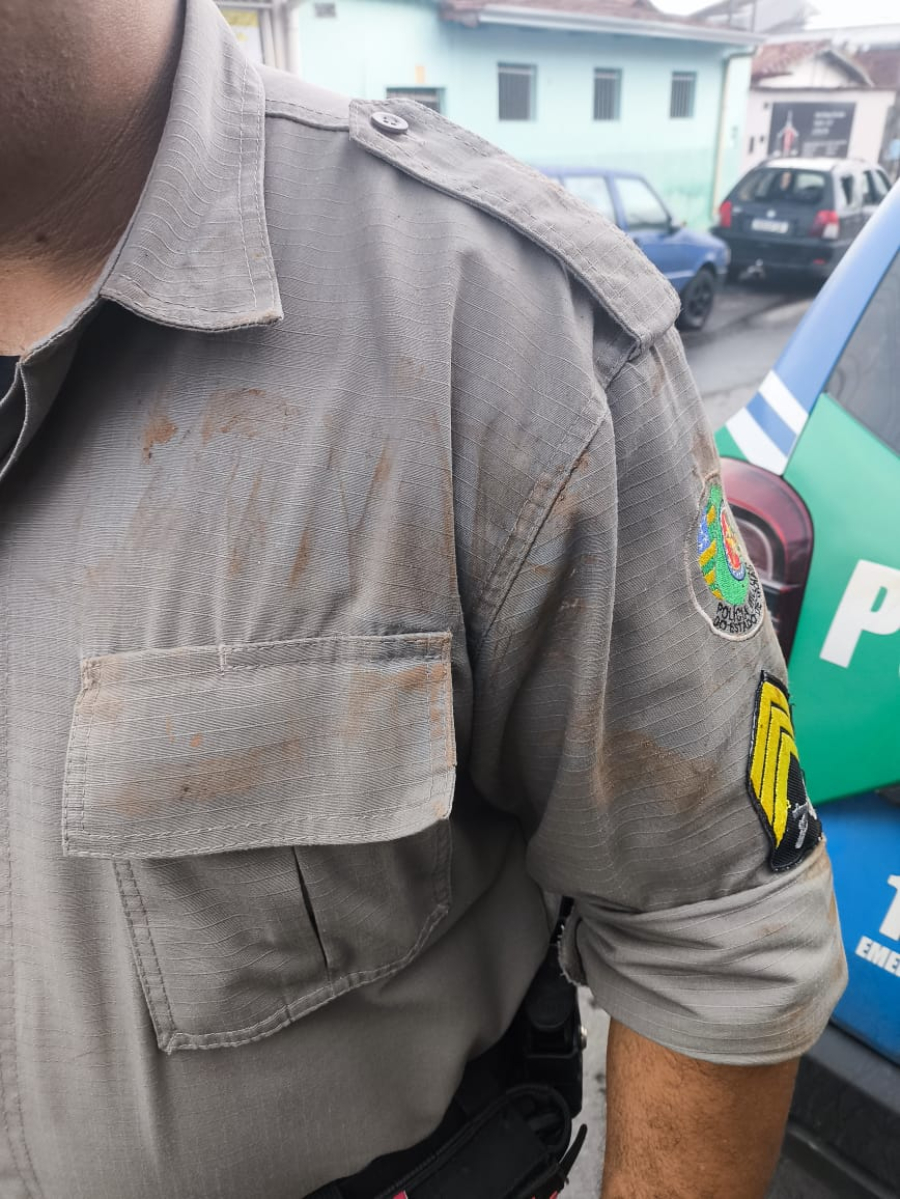 Homem é baleado após agredir grávida e atacar policiais em Aparecida