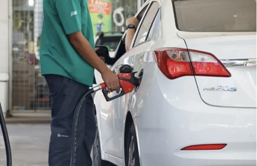 Petrobras reduz preço da gasolina em 5,2% a partir desta terça