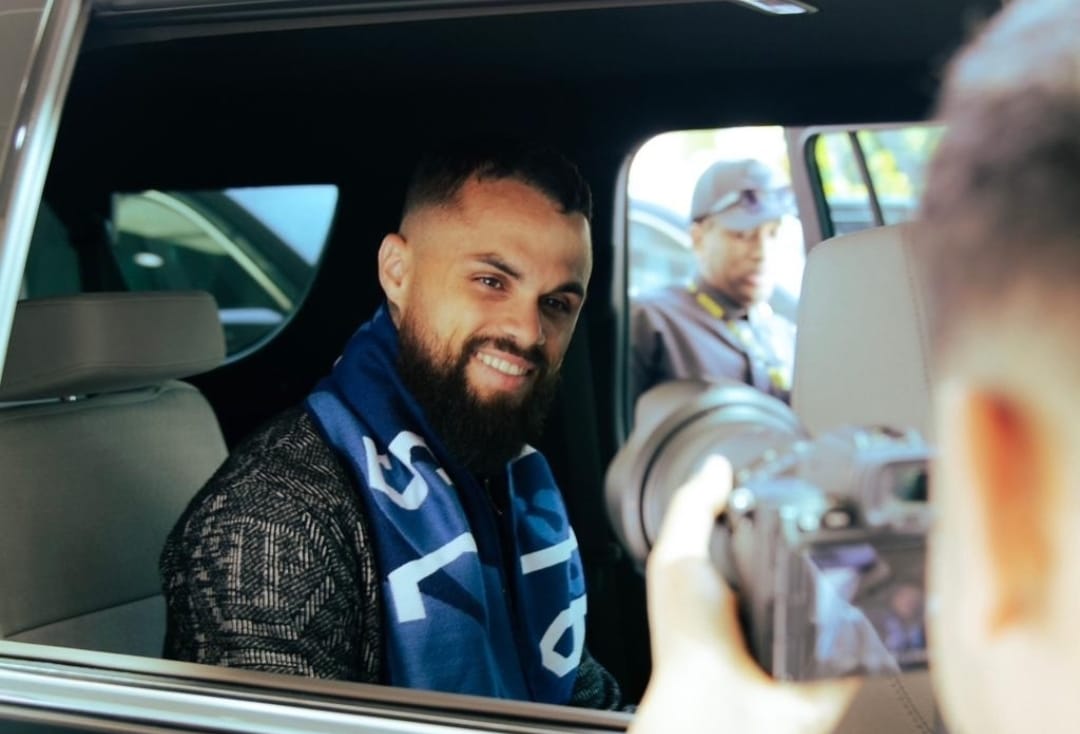 Ex-Goiás, Michael é anunciado como “Brinquedo Assassino” em seu novo clube; assista