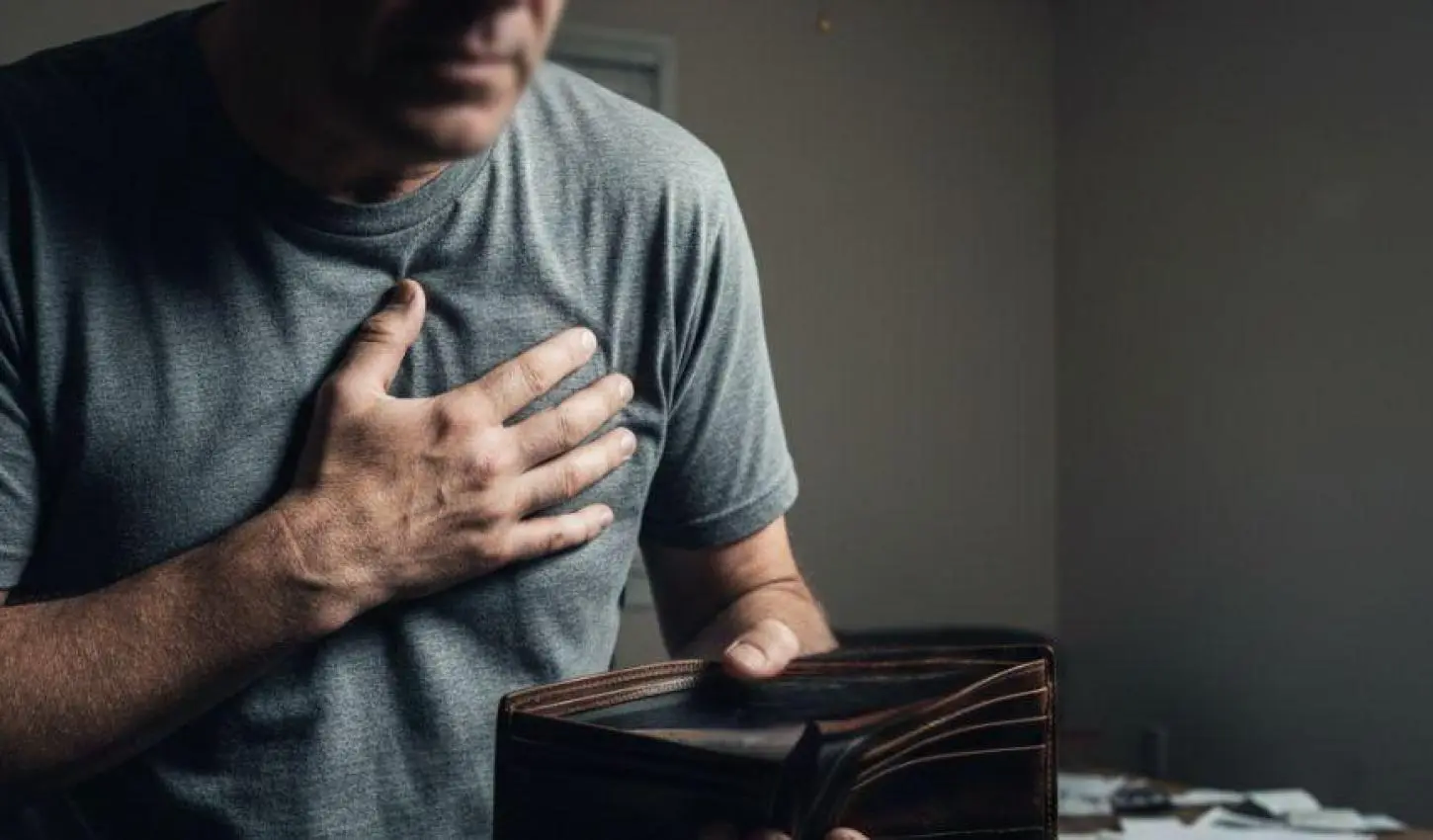 Falta de dinheiro pode afetar mais o coração que colesterol