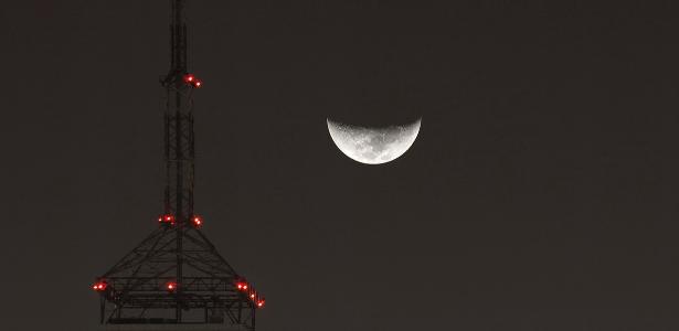 Qual é a fase da Lua hoje (26)? Veja calendário lunar de fevereiro de 2026