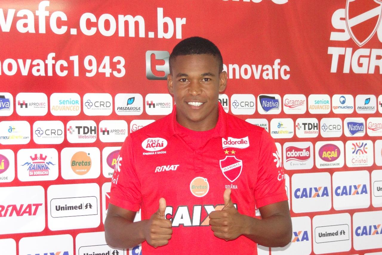 Vila Nova acerta retorno de Alan Mineiro