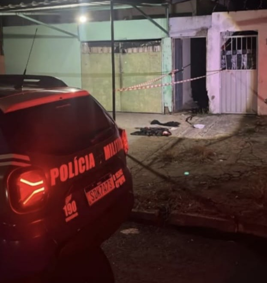Homem morre em Aparecida após atacar policiais militares com faca